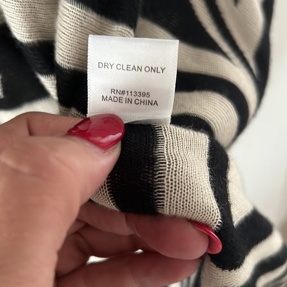 Ark & Co. Hi-Low Open Sweater Shawl Duster - Picture 5 of 11